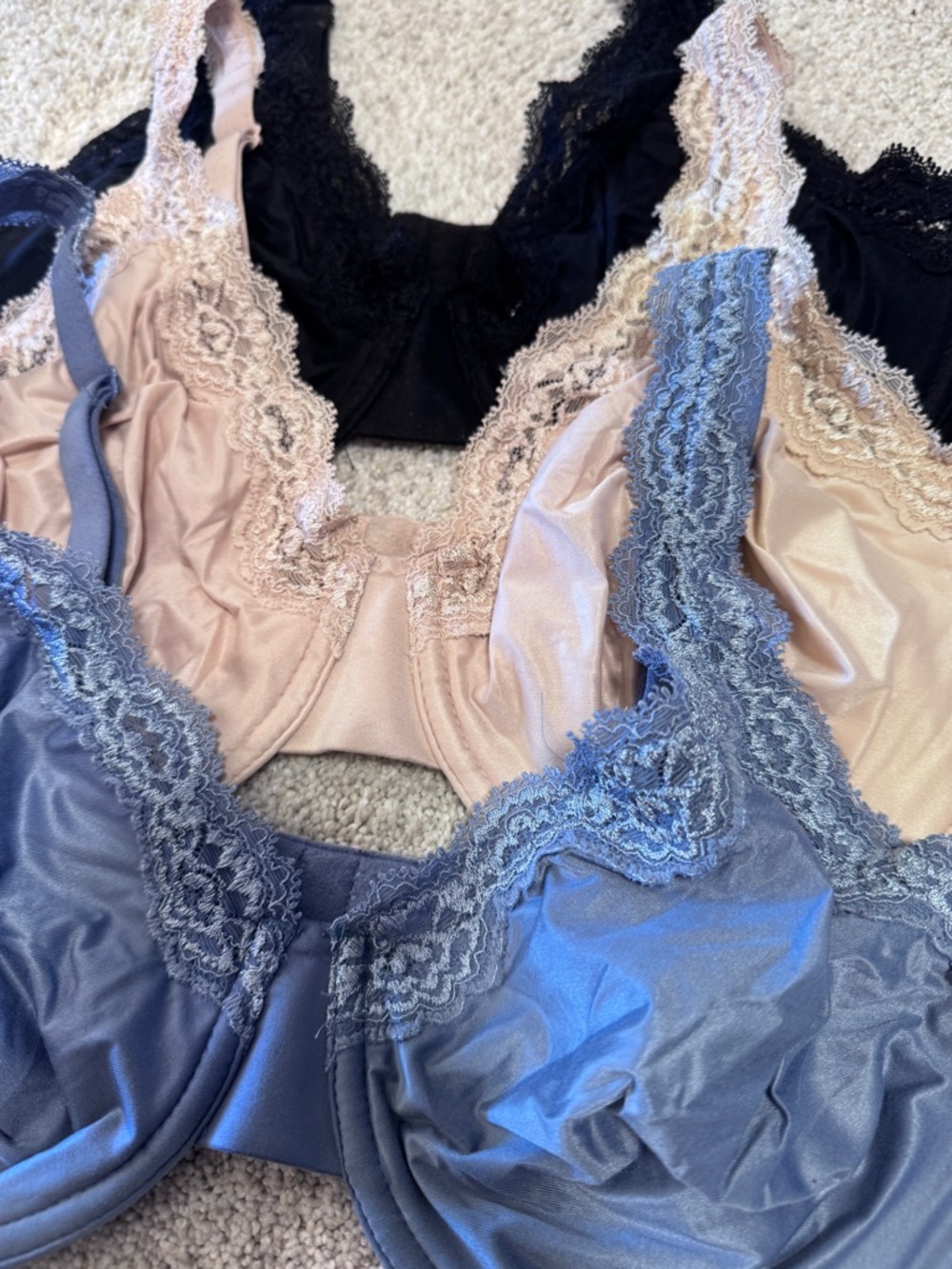 Wacoal Softly Styled Unlined Underwire Bras - BLUE AVAILABLE - Picture 2 of 4